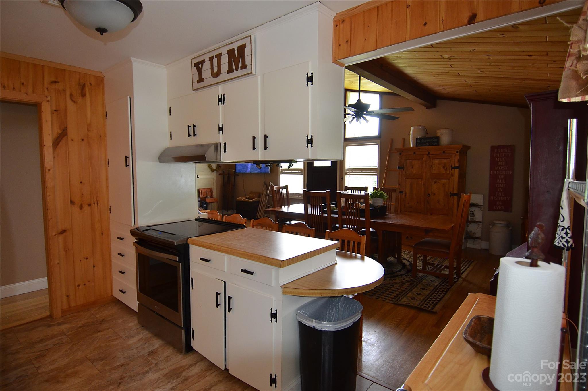 661 South Creek Road Nebo NC 28761