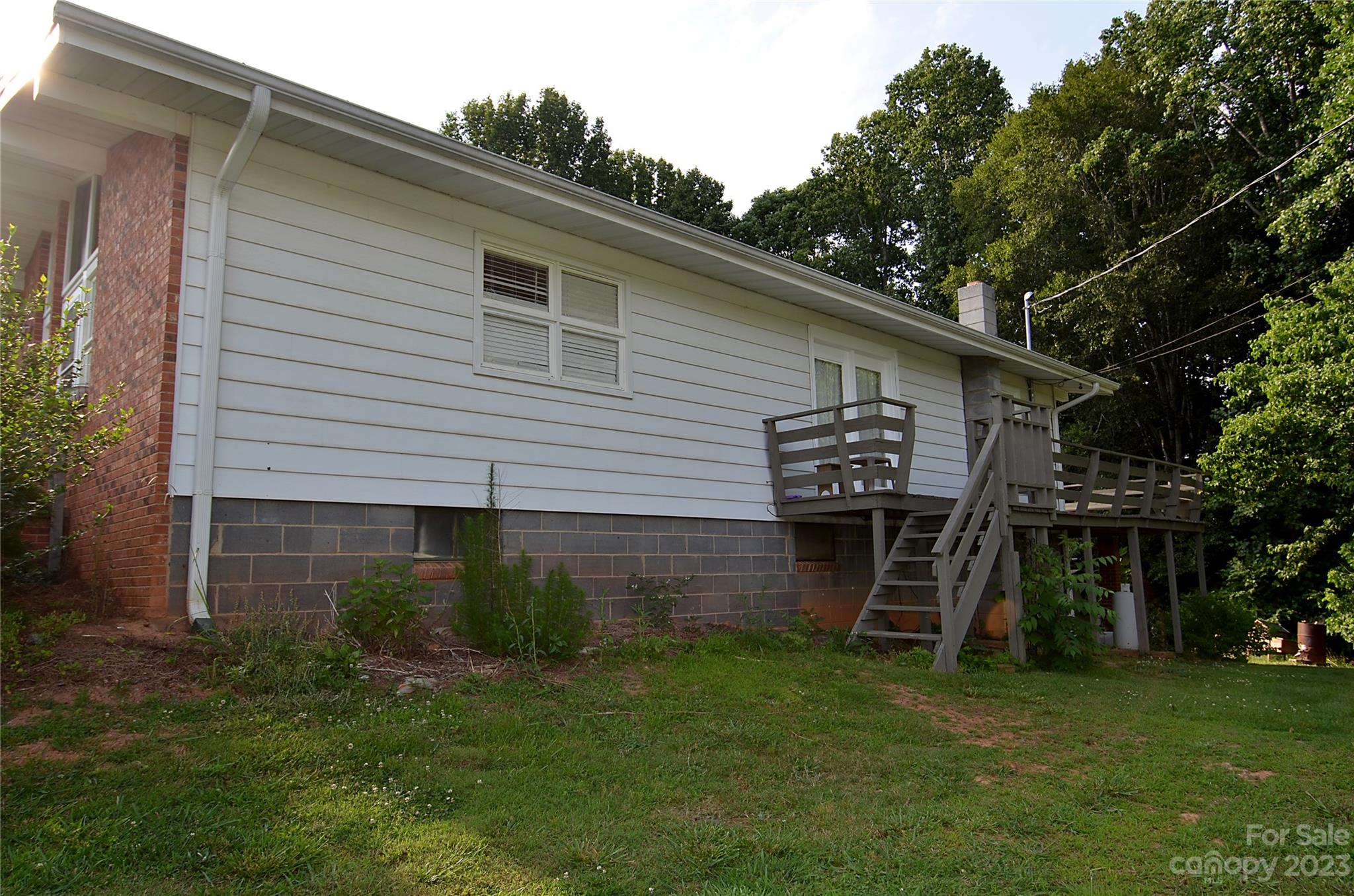 661 South Creek Road Nebo NC 28761
