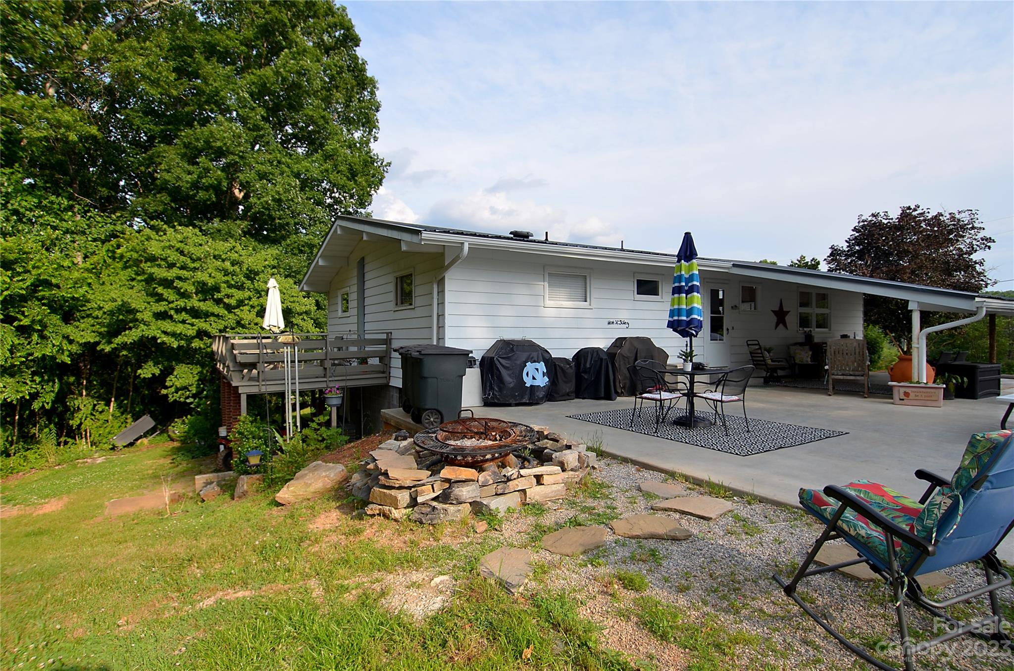 661 South Creek Road Nebo NC 28761