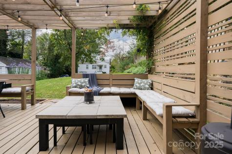 11 Colonial Place Asheville NC 28804