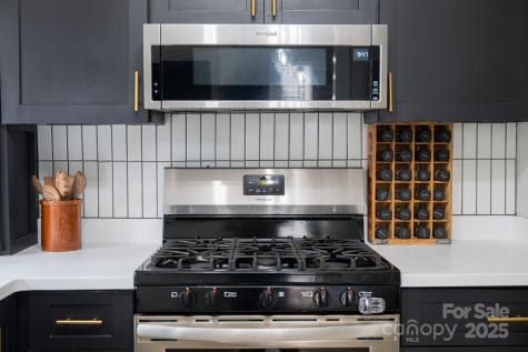 11 Colonial Place Asheville NC 28804