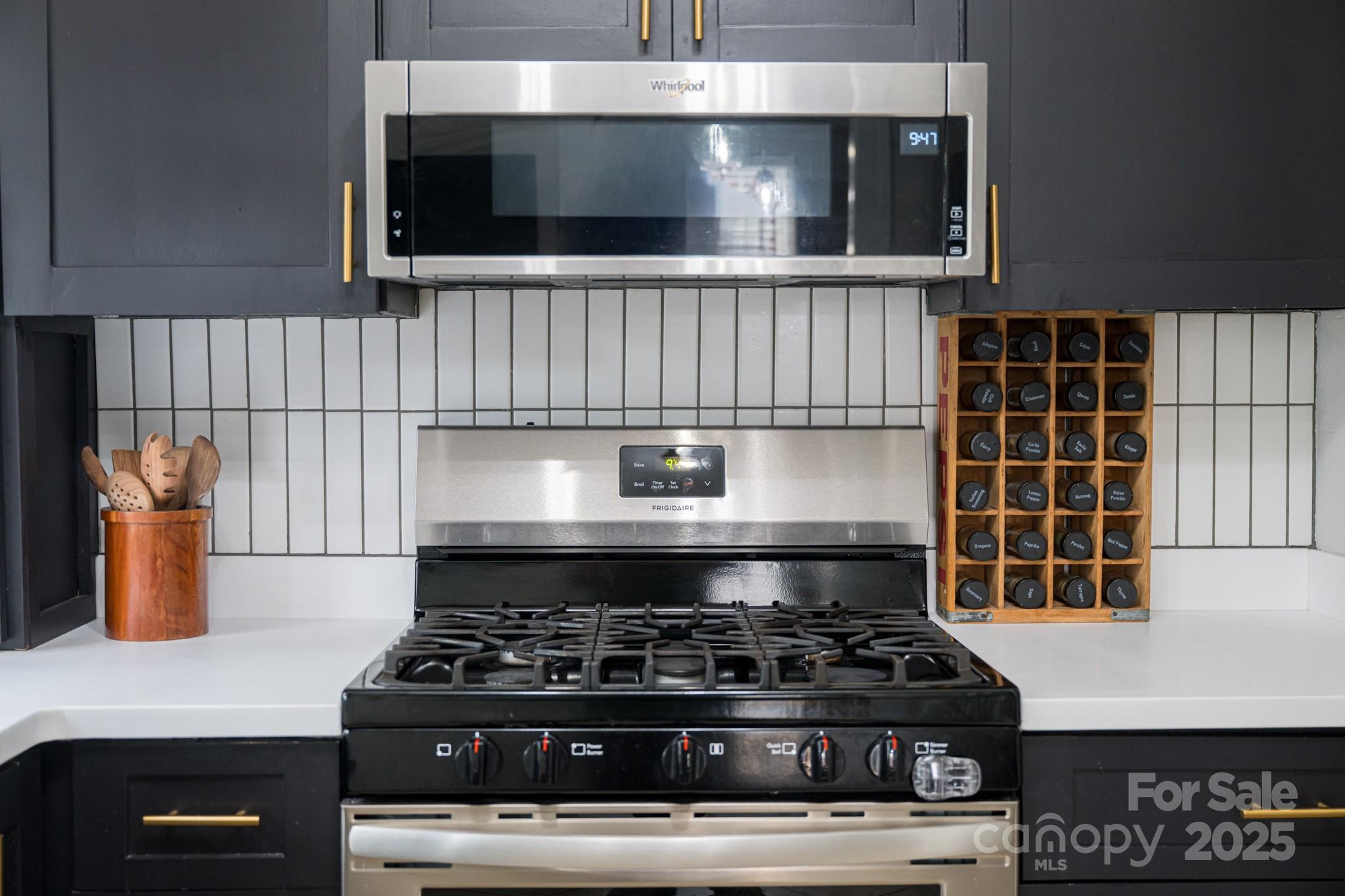 11 Colonial Place Asheville NC 28804