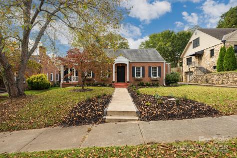 11 Colonial Place Asheville NC 28804