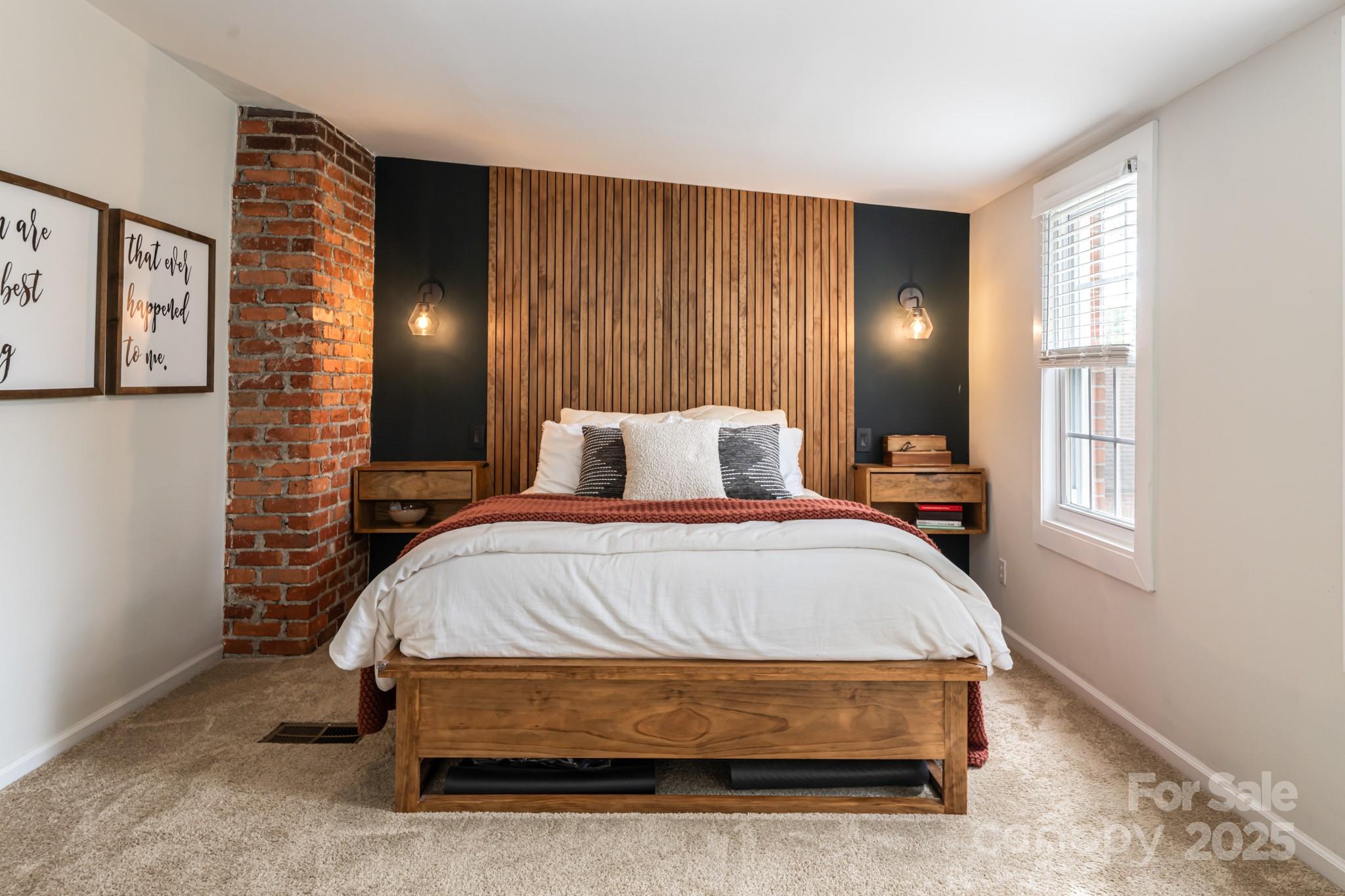 11 Colonial Place Asheville NC 28804