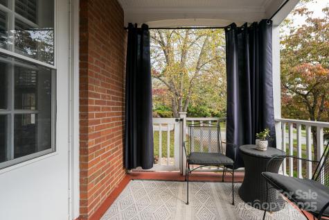 11 Colonial Place Asheville NC 28804