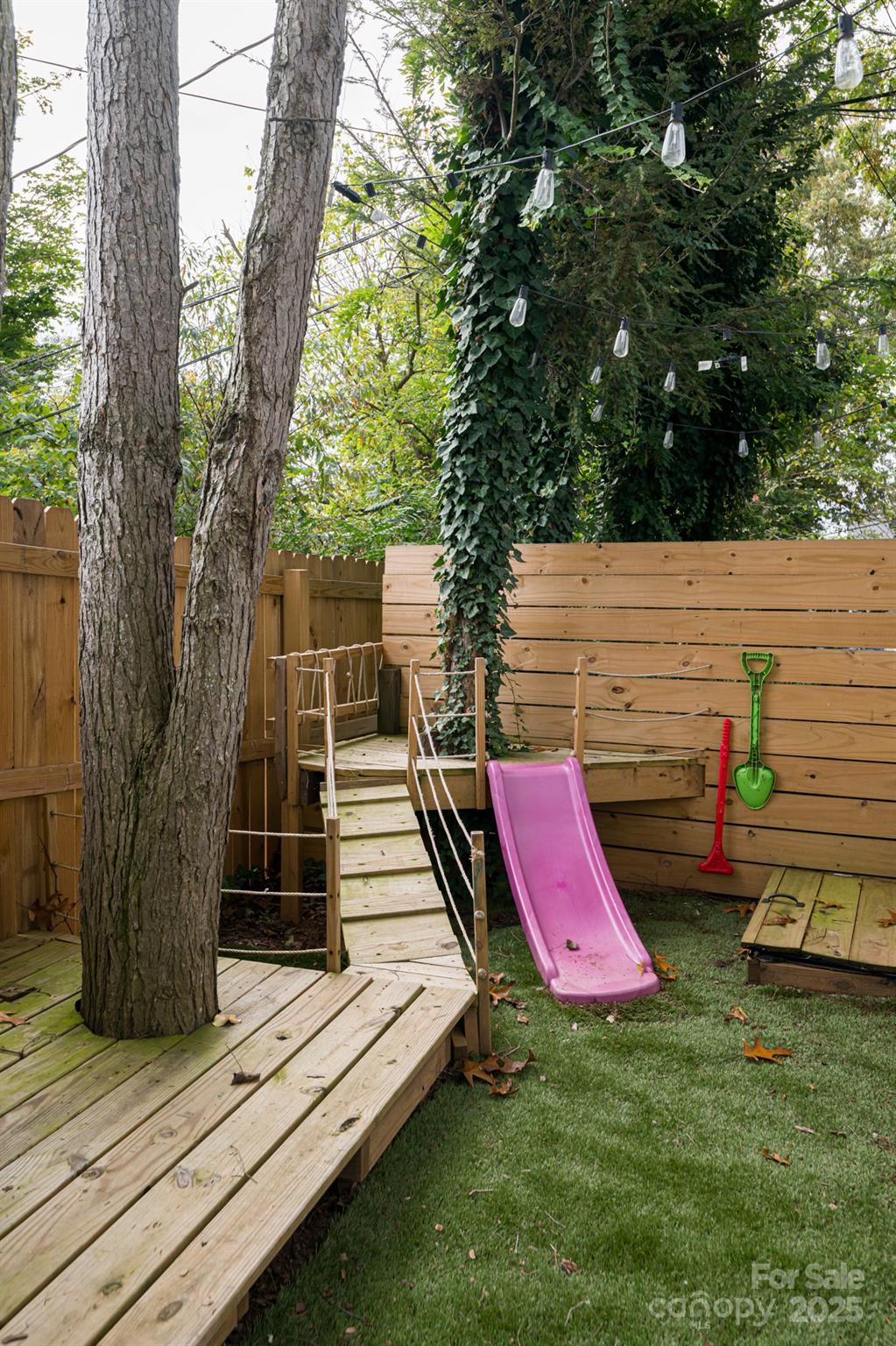 11 Colonial Place Asheville NC 28804