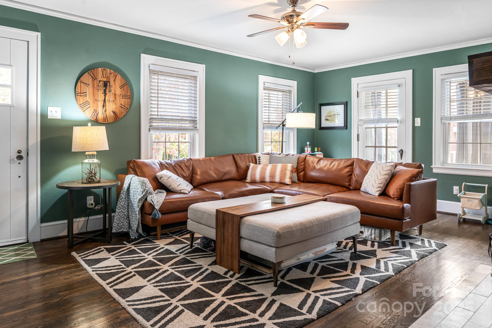 11 Colonial Place Asheville NC 28804