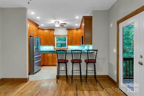 220 Rainbow Terrace Black Mountain NC 28711