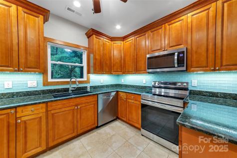 220 Rainbow Terrace Black Mountain NC 28711