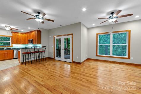 220 Rainbow Terrace Black Mountain NC 28711