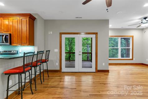 220 Rainbow Terrace Black Mountain NC 28711