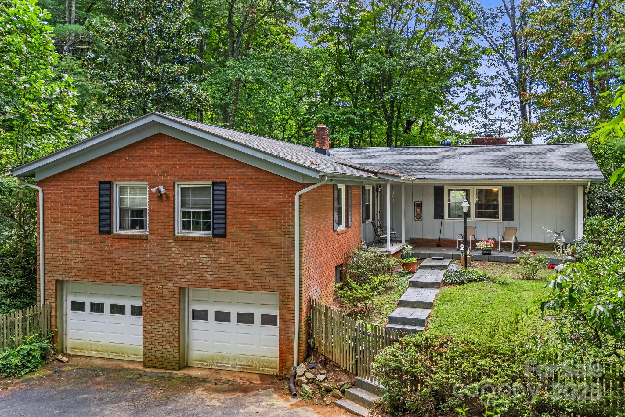 23 Rolling View Drive Asheville NC 28805