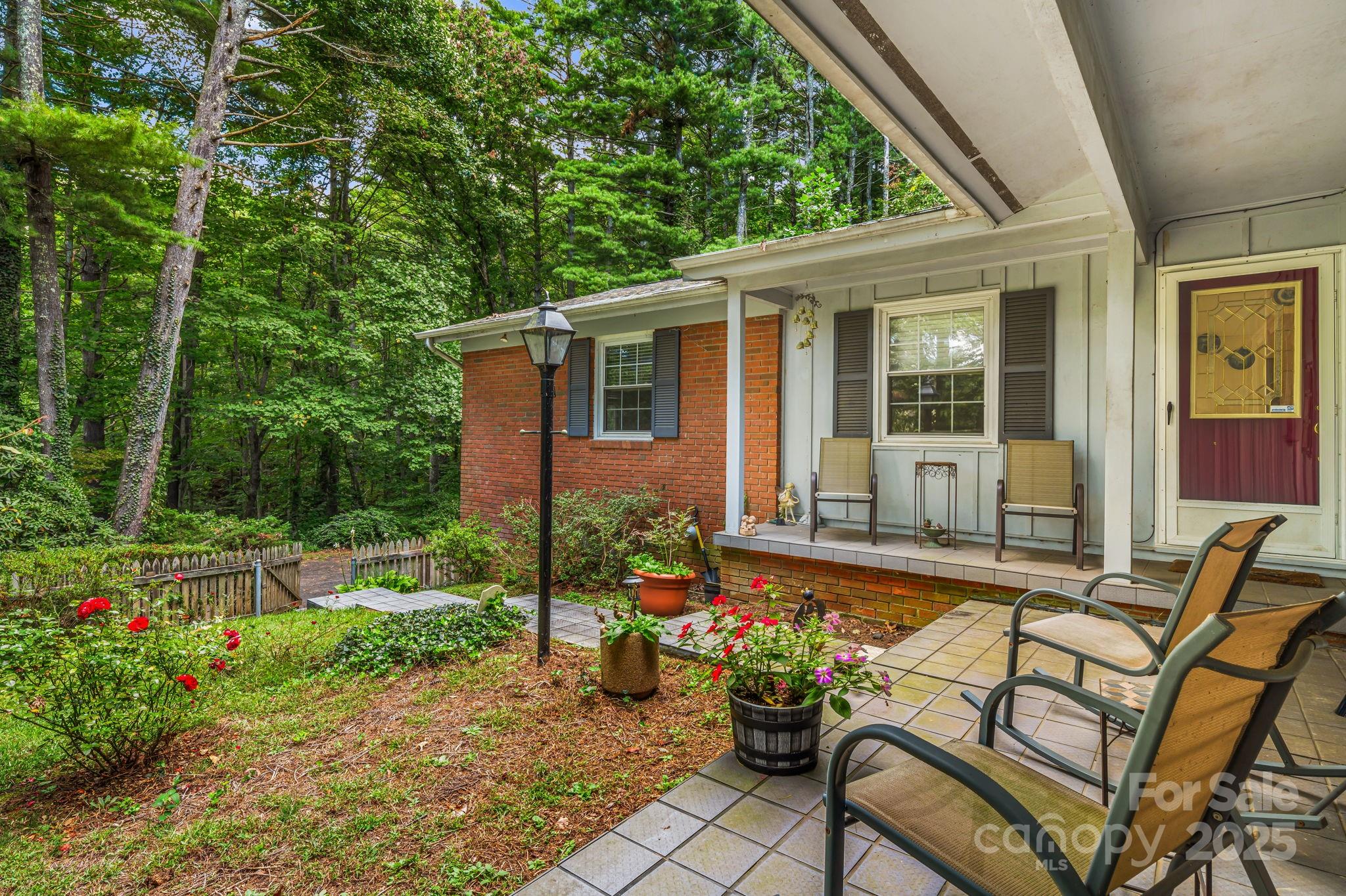 23 Rolling View Drive Asheville NC 28805