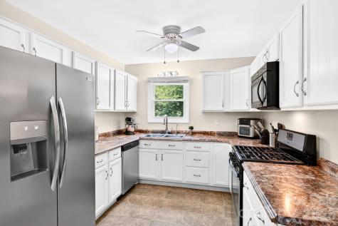 54 Foxberry Drive Arden NC 28704