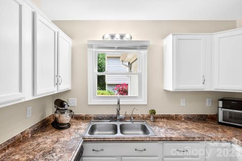 54 Foxberry Drive Arden NC 28704