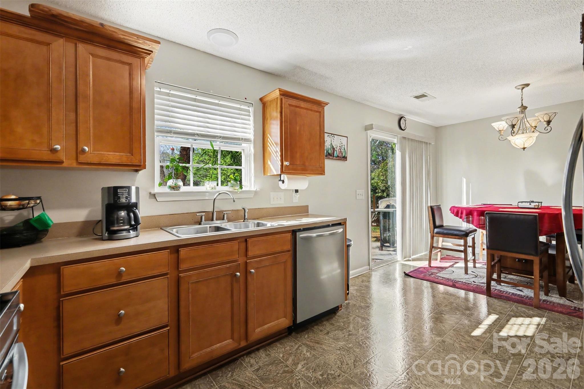 503 River View Drive Lowell NC 28098