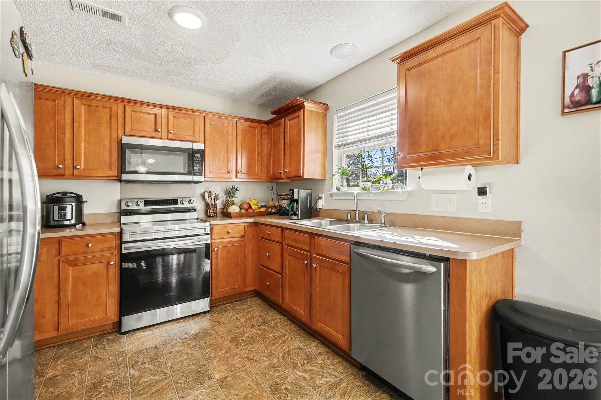 503 River View Drive Lowell NC 28098