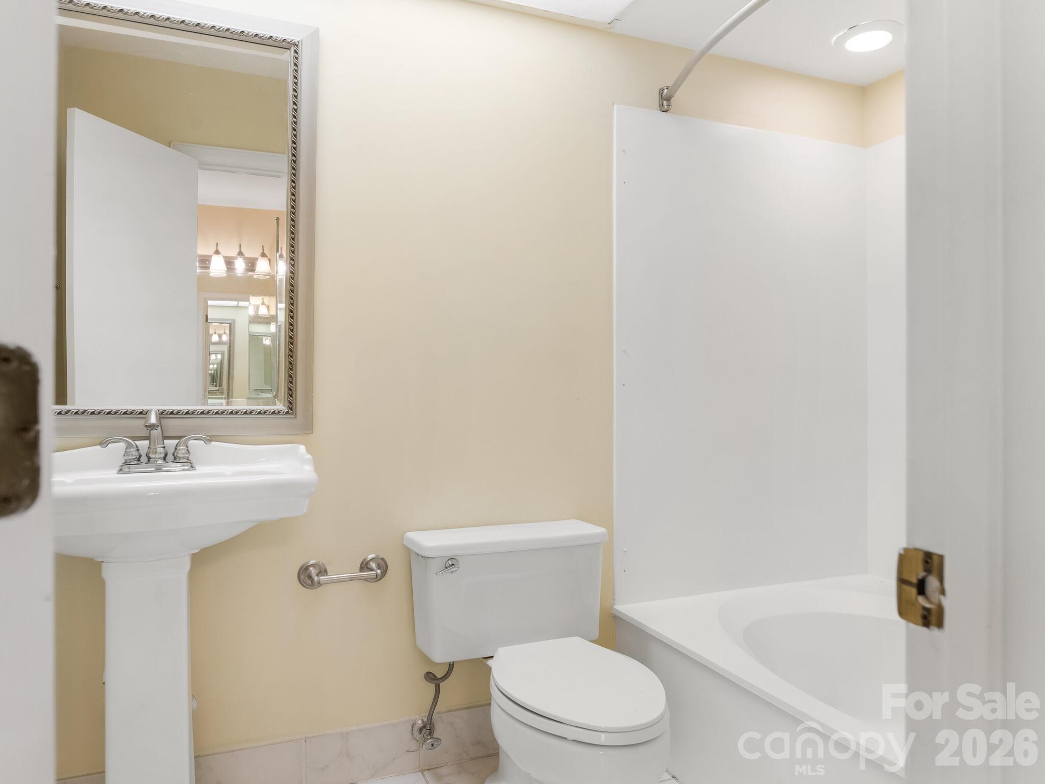 6516 Bentridge Drive Charlotte NC 28226