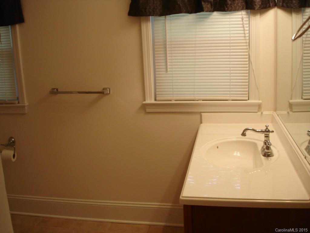 2539 Cranbrook Lane Charlotte NC 28207