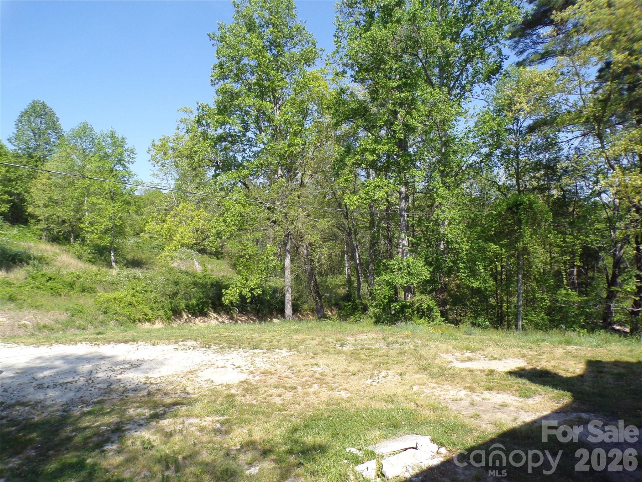 202 Honor Lane Hendersonville NC 28792