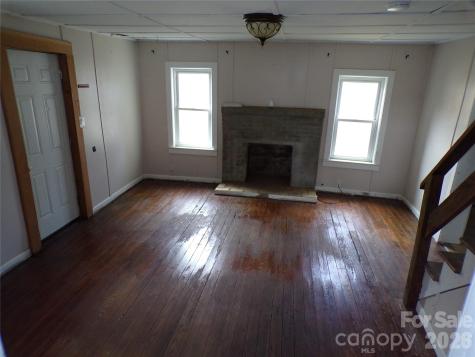 202 Honor Lane Hendersonville NC 28792