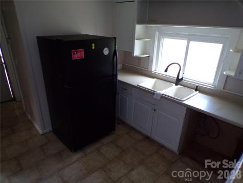 202 Honor Lane Hendersonville NC 28792