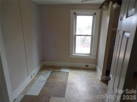 202 Honor Lane Hendersonville NC 28792