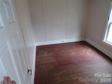 202 Honor Lane Hendersonville NC 28792