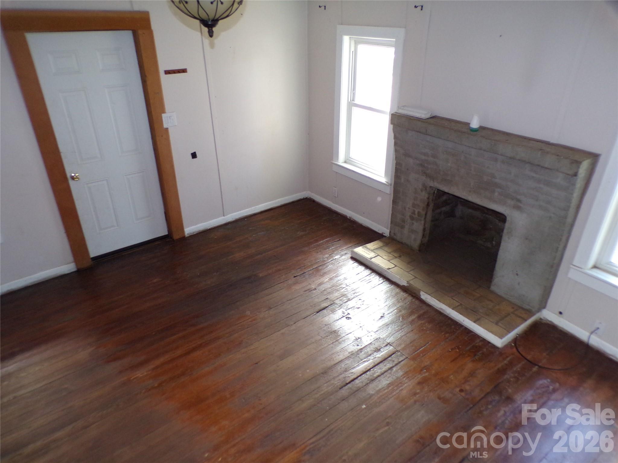 202 Honor Lane Hendersonville NC 28792