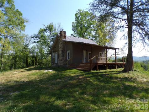202 Honor Lane Hendersonville NC 28792