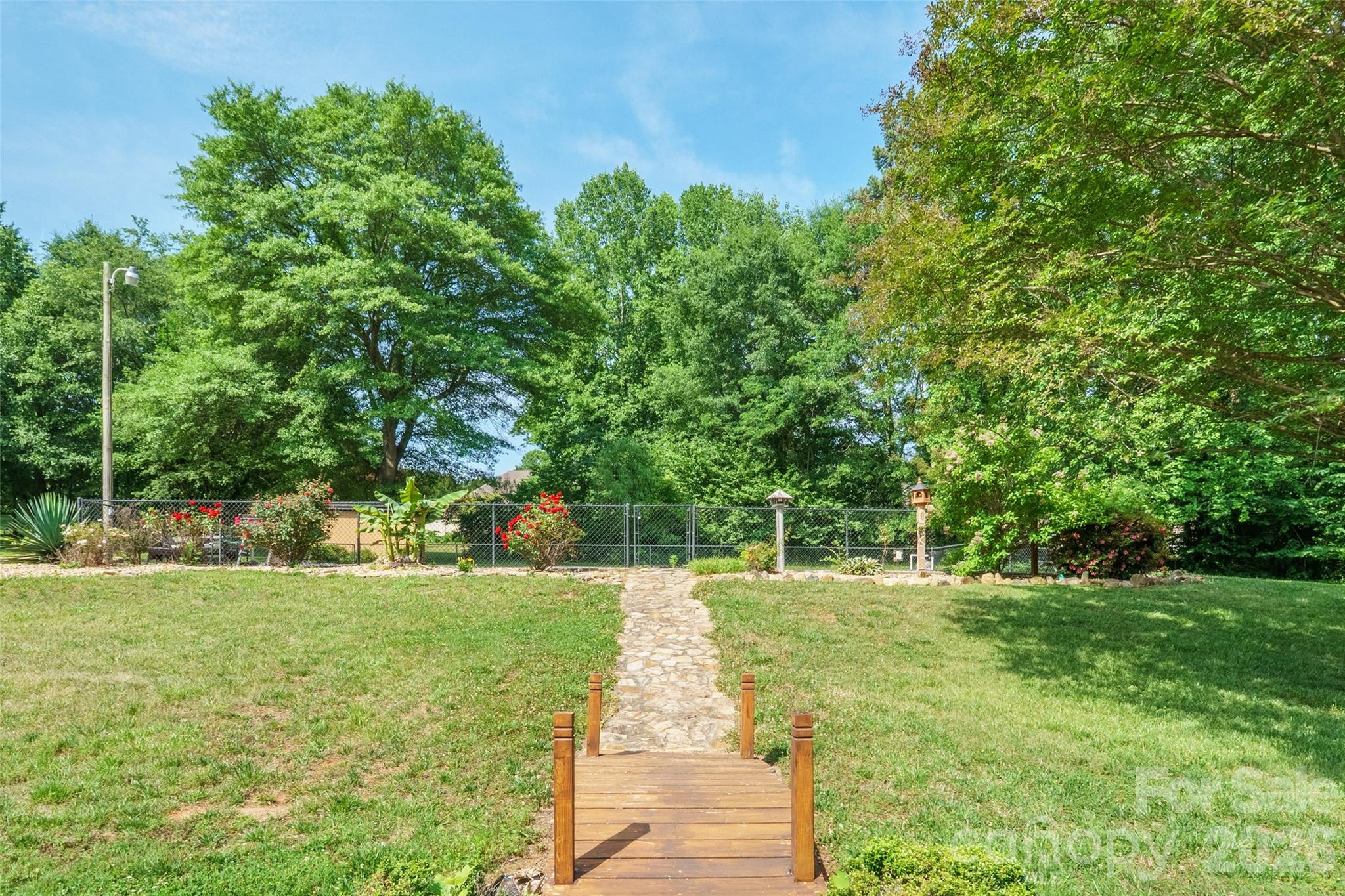 435 W Central Avenue Mount Holly NC 28120