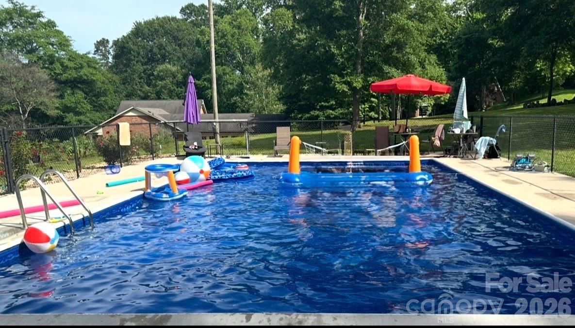 435 W Central Avenue Mount Holly NC 28120