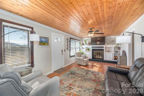 110 Dillingham Circle Asheville NC 28805