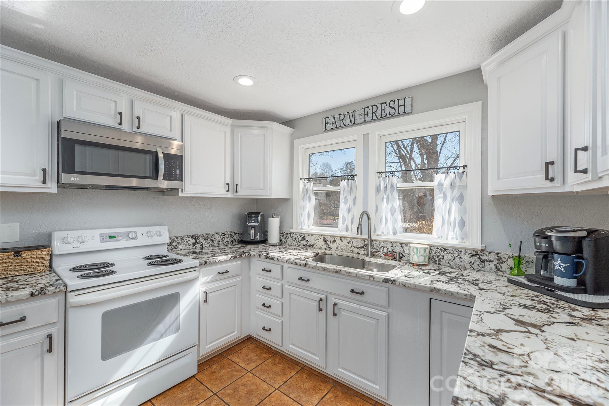 110 Dillingham Circle Asheville NC 28805