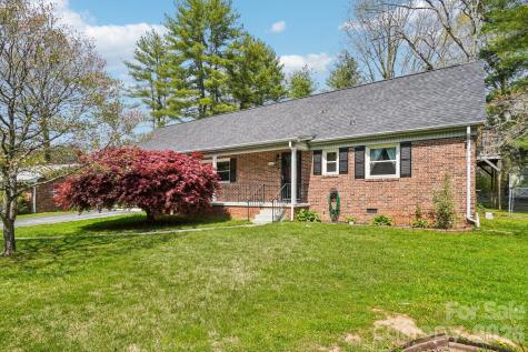 710 Heatherwood Drive Hendersonville NC 28792