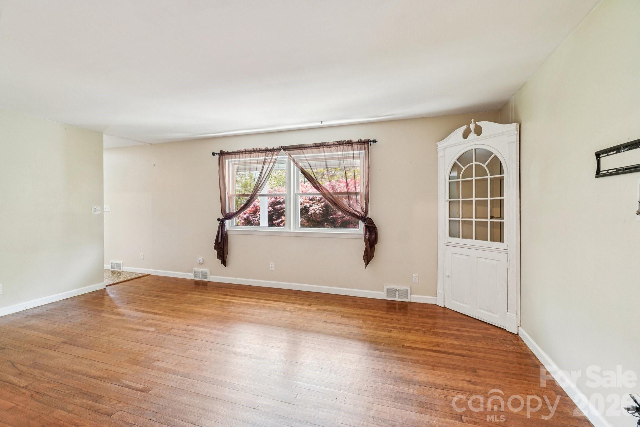 710 Heatherwood Drive Hendersonville NC 28792