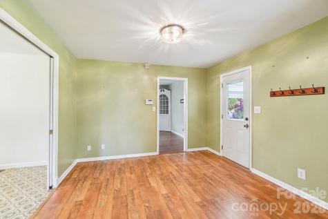 710 Heatherwood Drive Hendersonville NC 28792