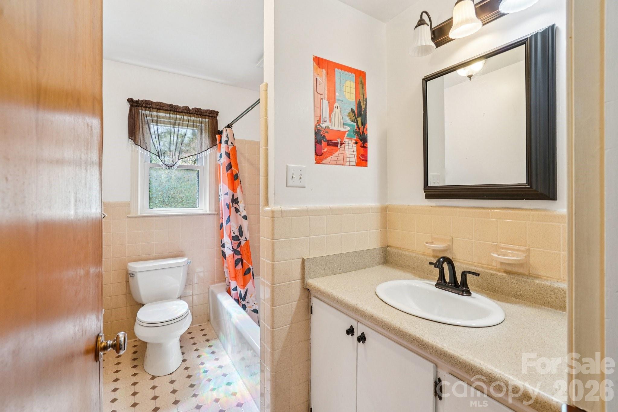 710 Heatherwood Drive Hendersonville NC 28792