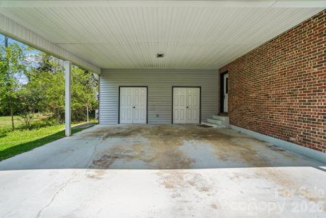 710 Heatherwood Drive Hendersonville NC 28792