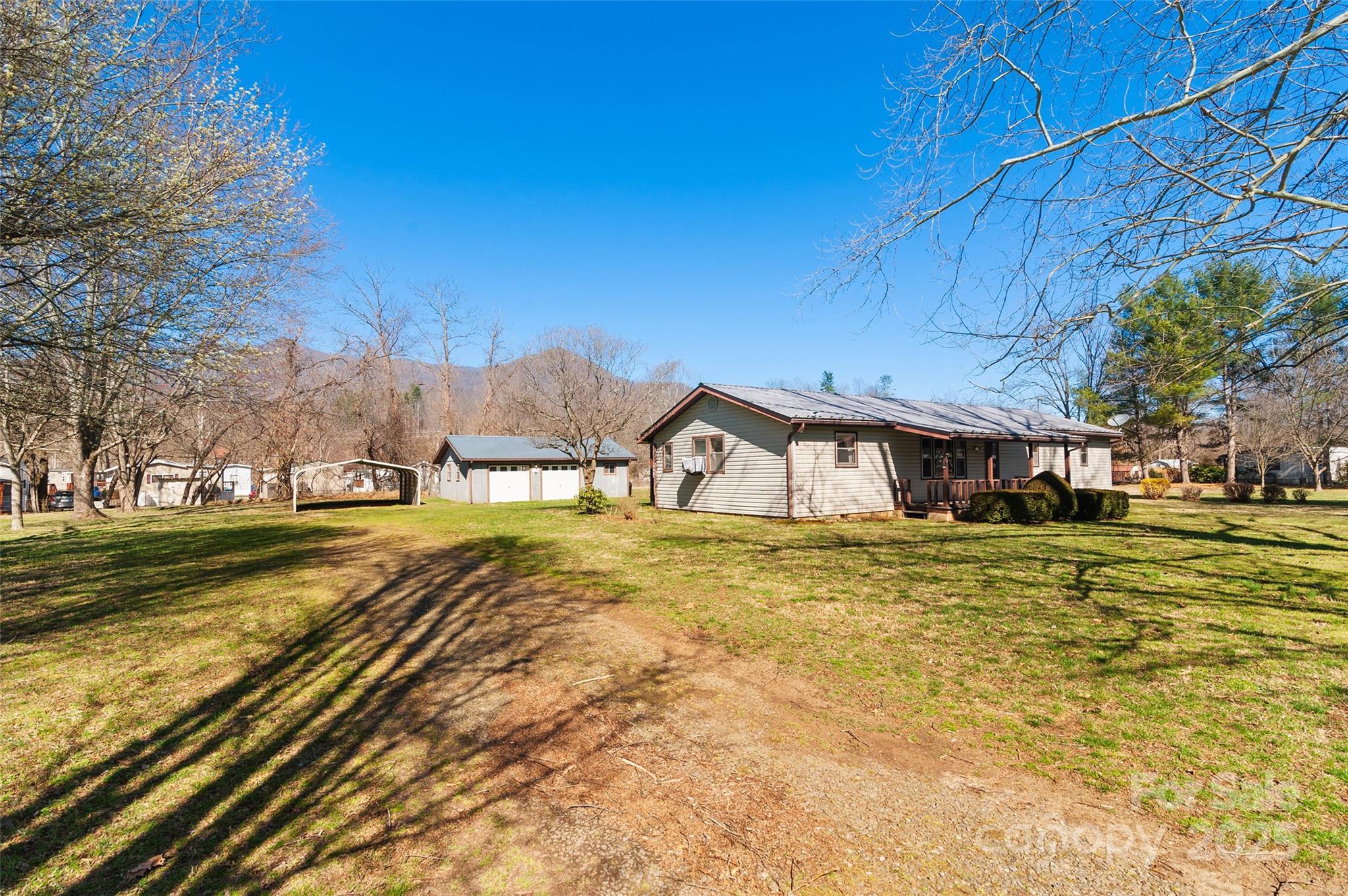 145 Jaybird Lane Waynesville NC 28785