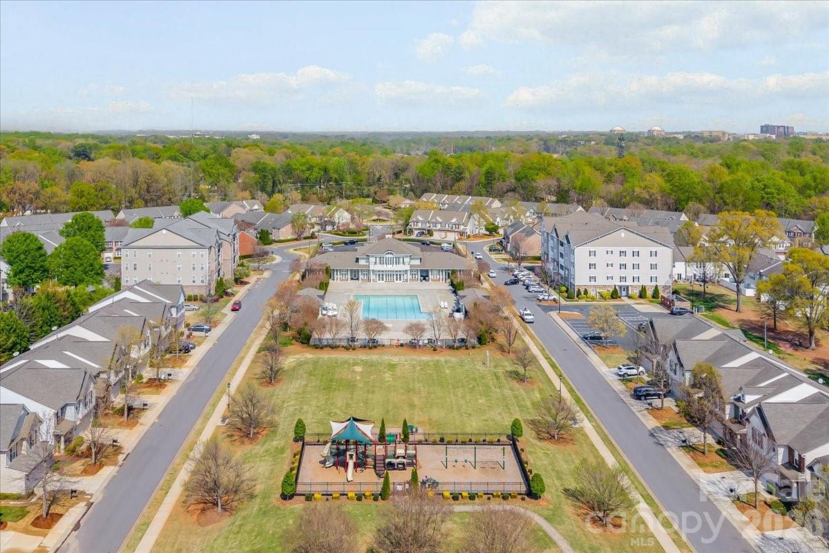 2419 Diplomat Lane Charlotte NC 28210