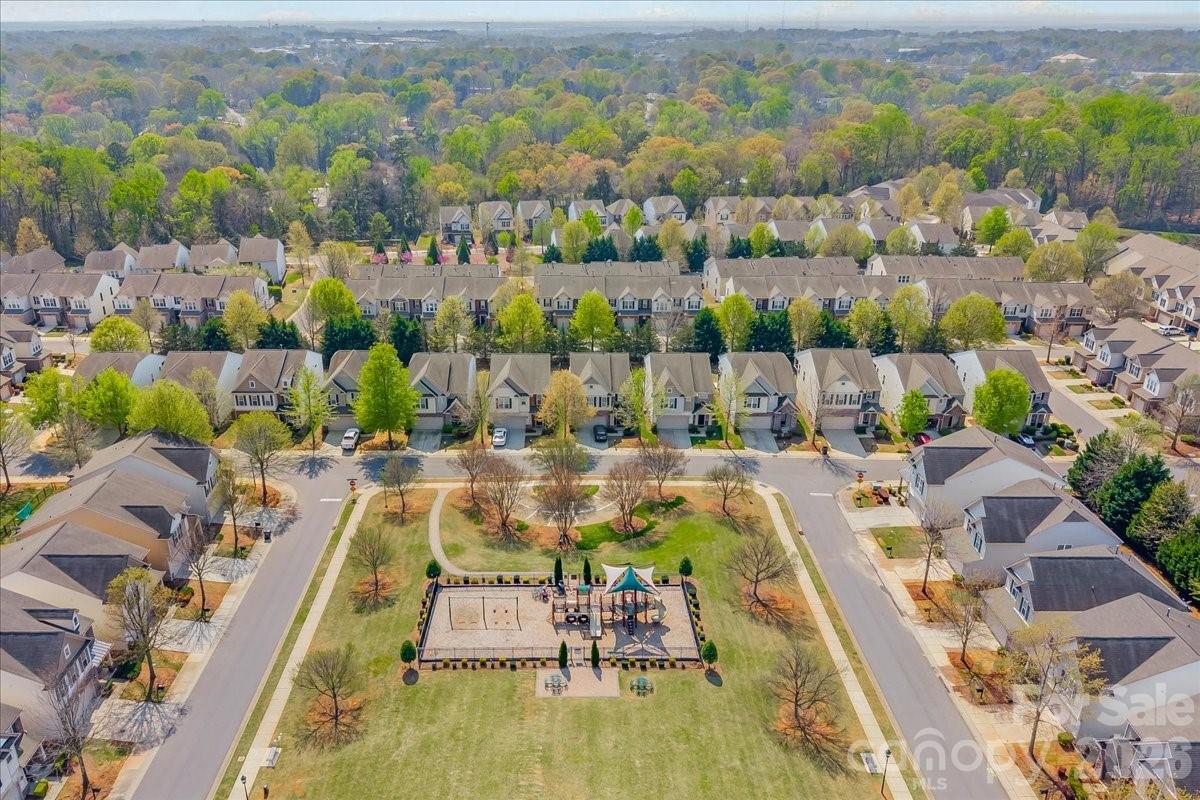 2419 Diplomat Lane Charlotte NC 28210