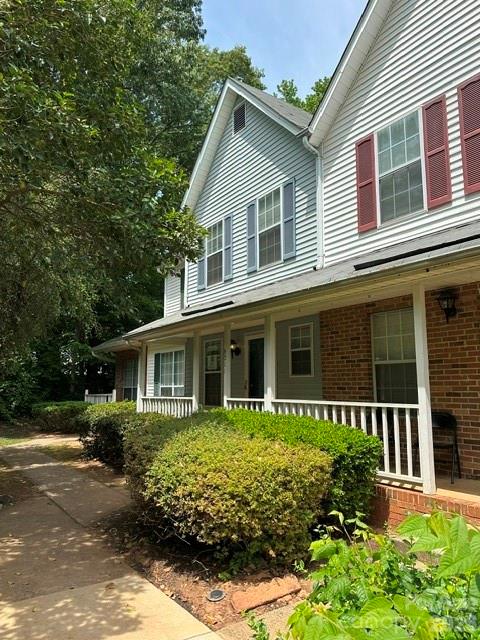 6311 Windsor Gate Lane Charlotte NC 28215