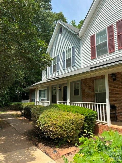 6311 Windsor Gate Lane Charlotte NC 28215