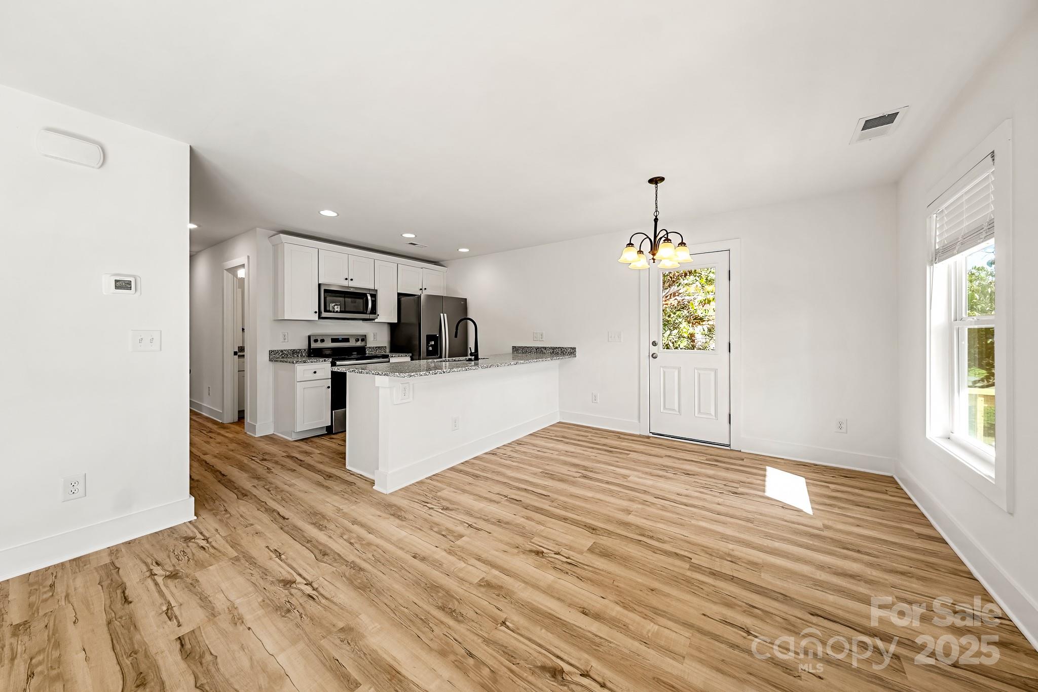 517 W Pine Street Maiden NC 28650