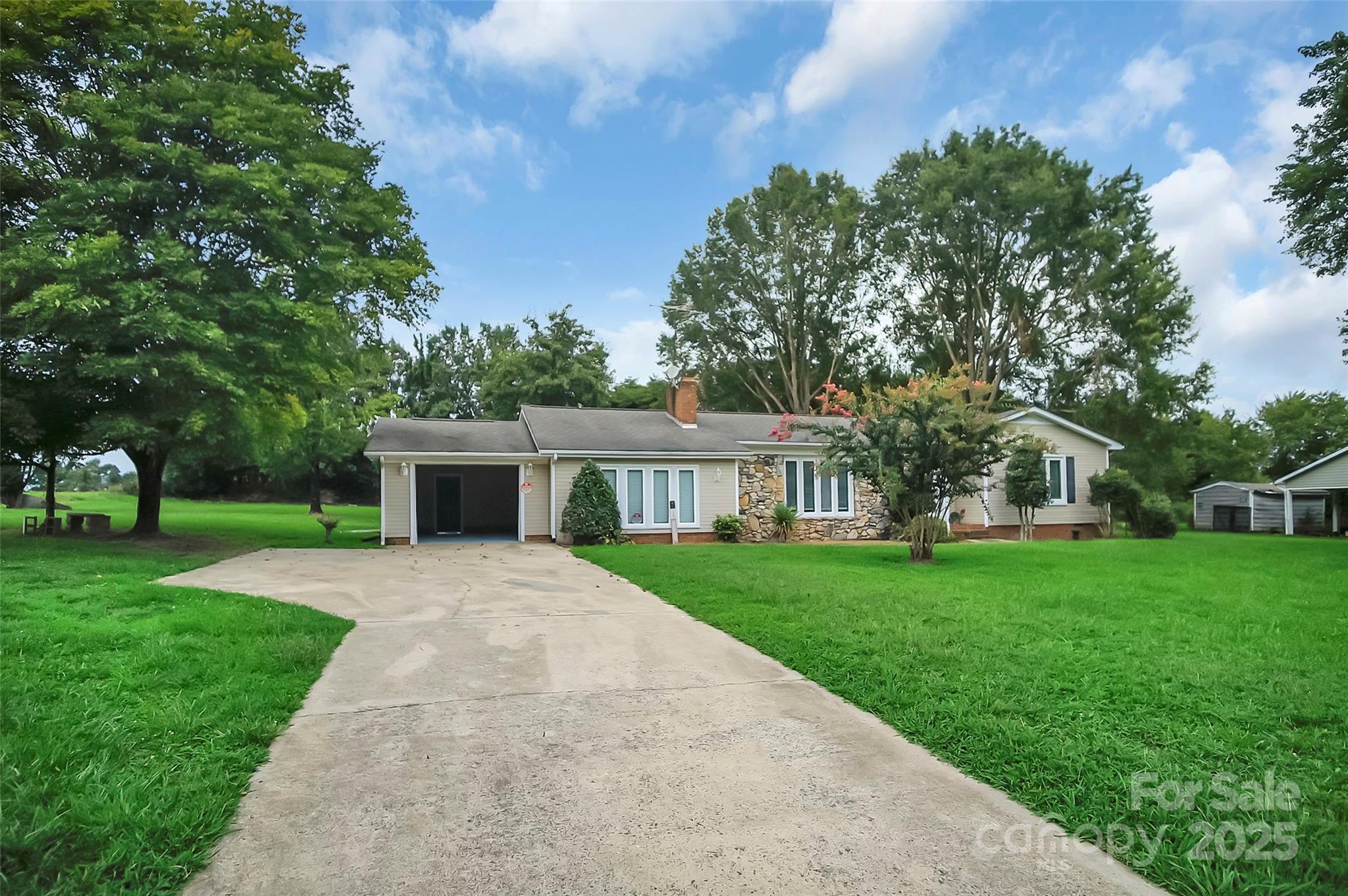 6316 Hill Gates Trail Cherryville NC 28021