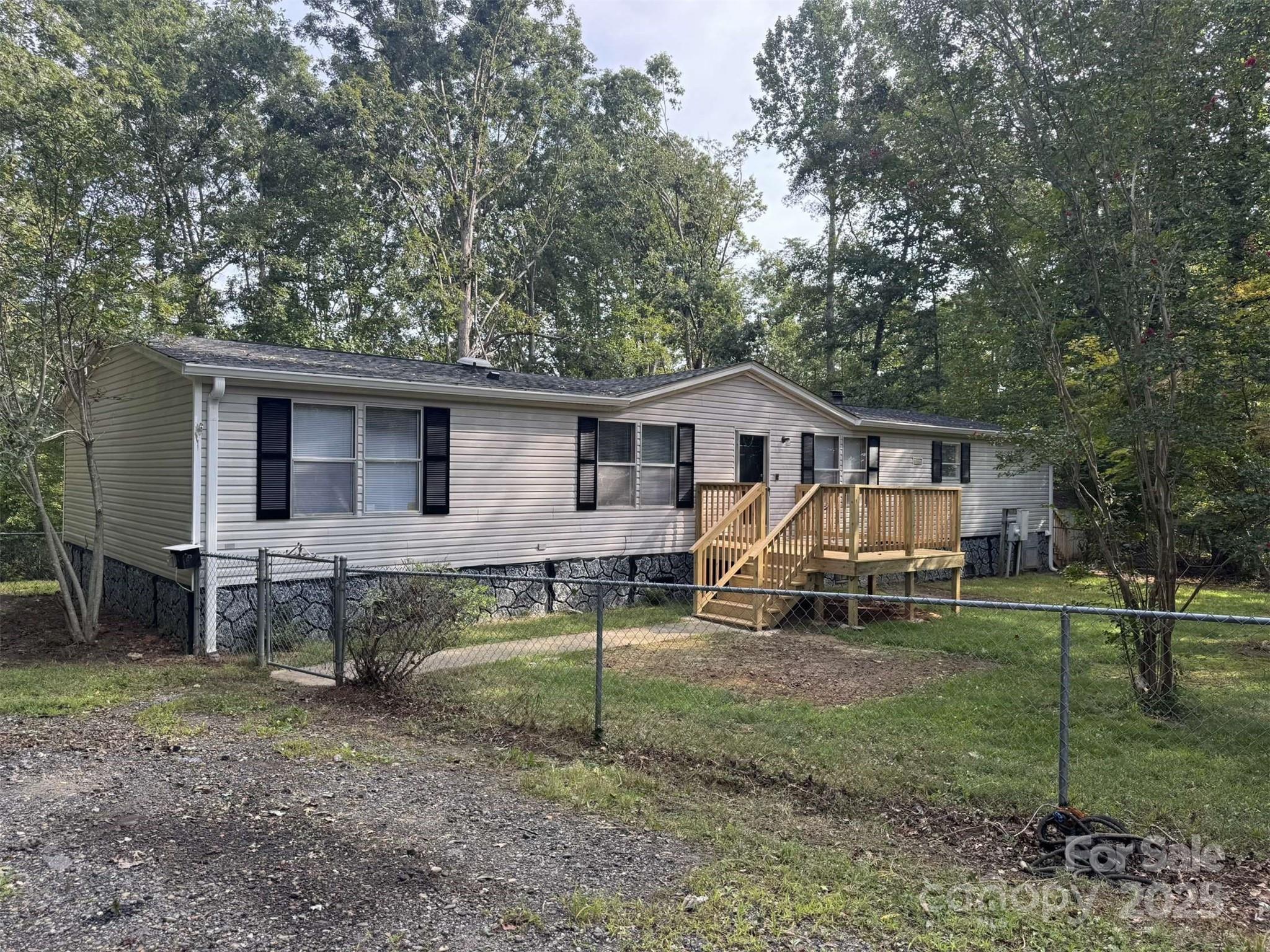 258 Log Cabin Lane Nebo NC 28761
