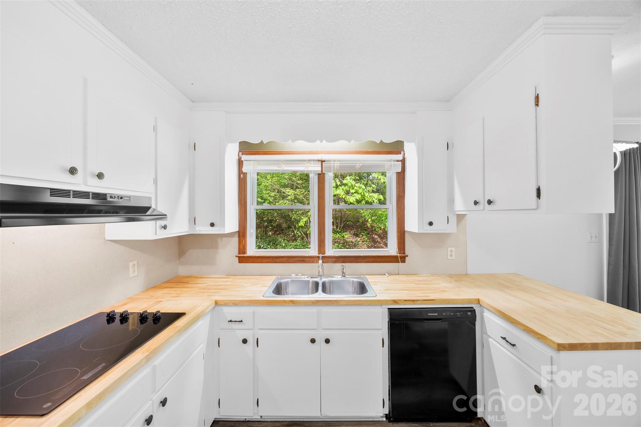 302 Suburban Avenue Kannapolis NC 28083
