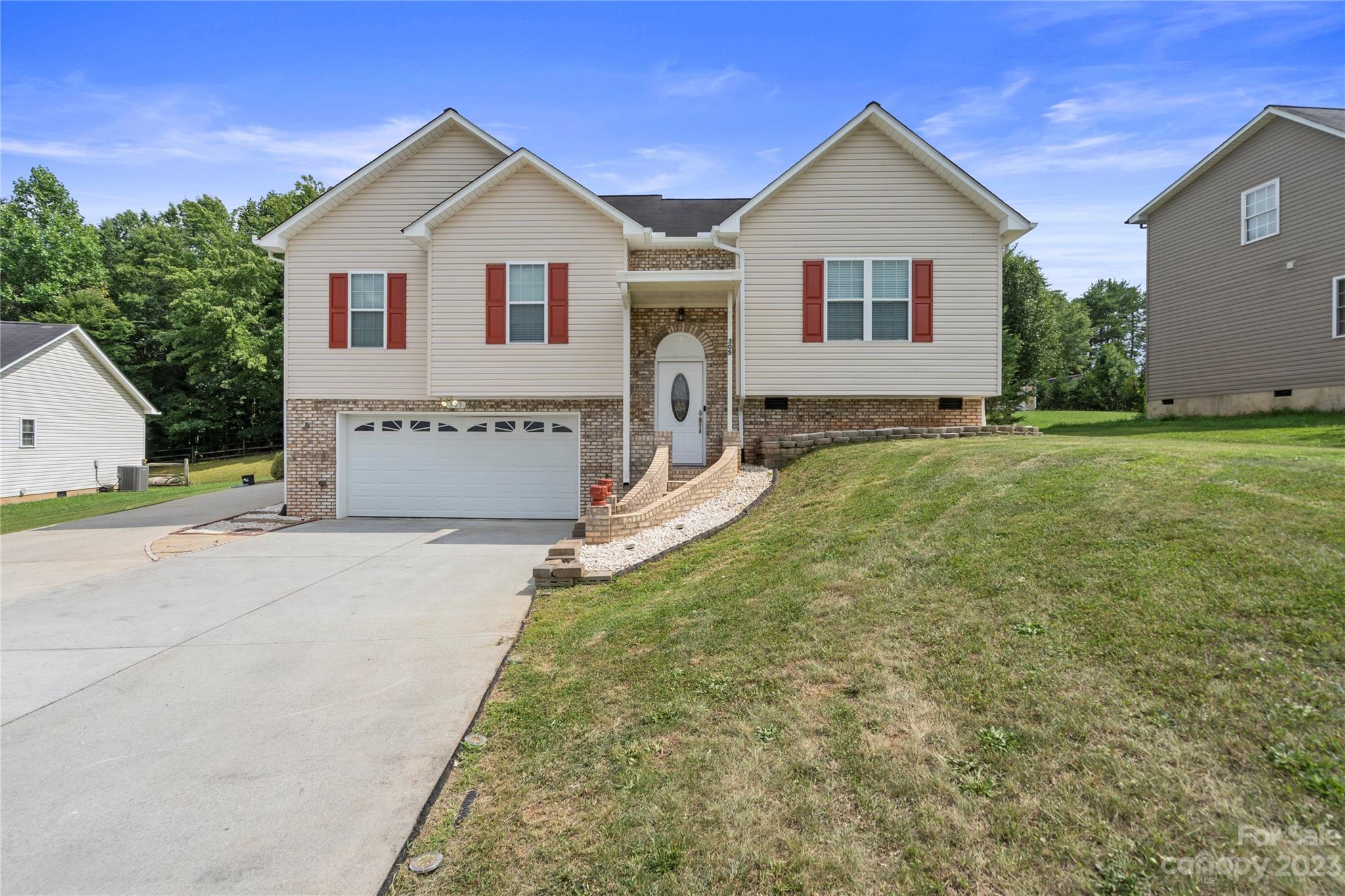 305 Pine Meadows Circle Hickory NC 28601