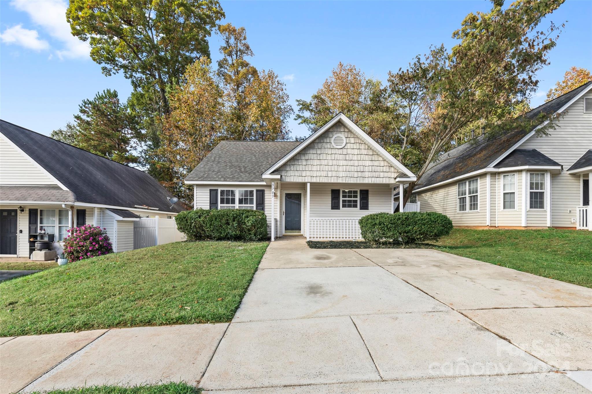 3703 Silver Ore Lane Charlotte NC 28216